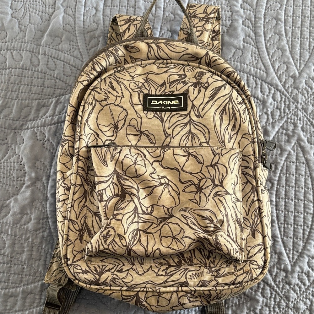 Dakine Floral Print grey and darker grey  Mini Backpack